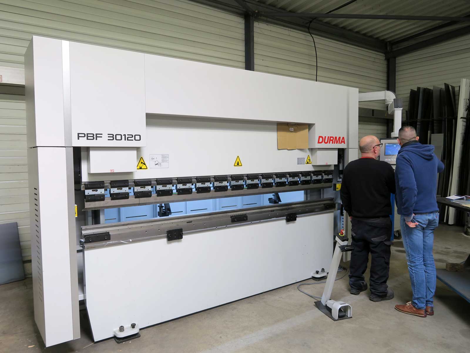 plieuse-commande-numerique-1 Plieuse à commande numérique