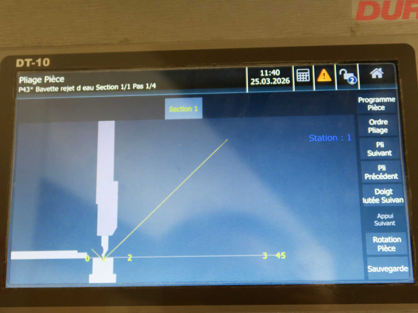 plieuse-commande-numerique-3 Plieuse à commande numérique (détail)